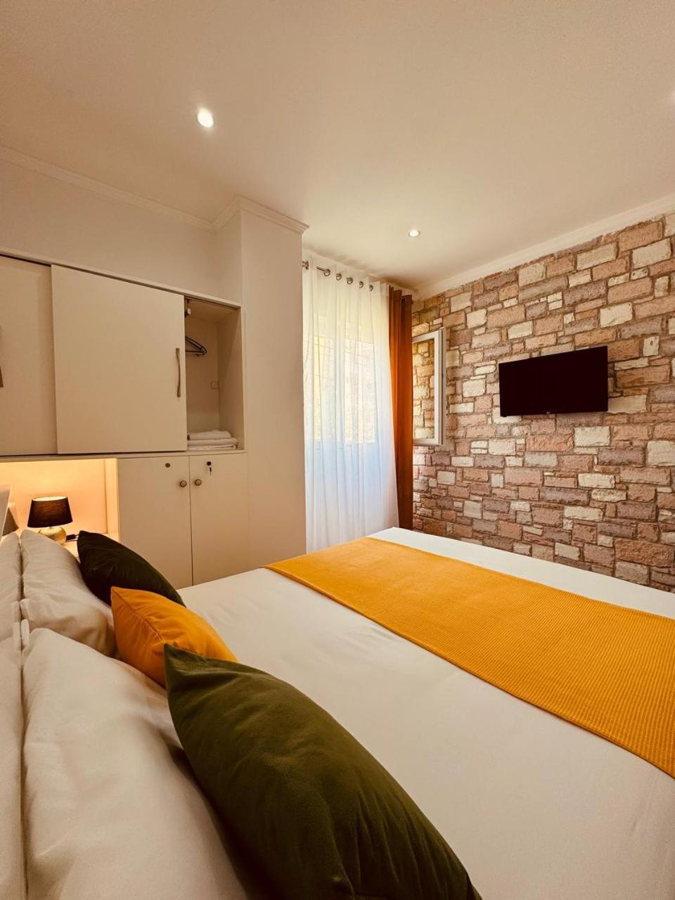 Orfeu Apartments Ksamil Kültér fotó