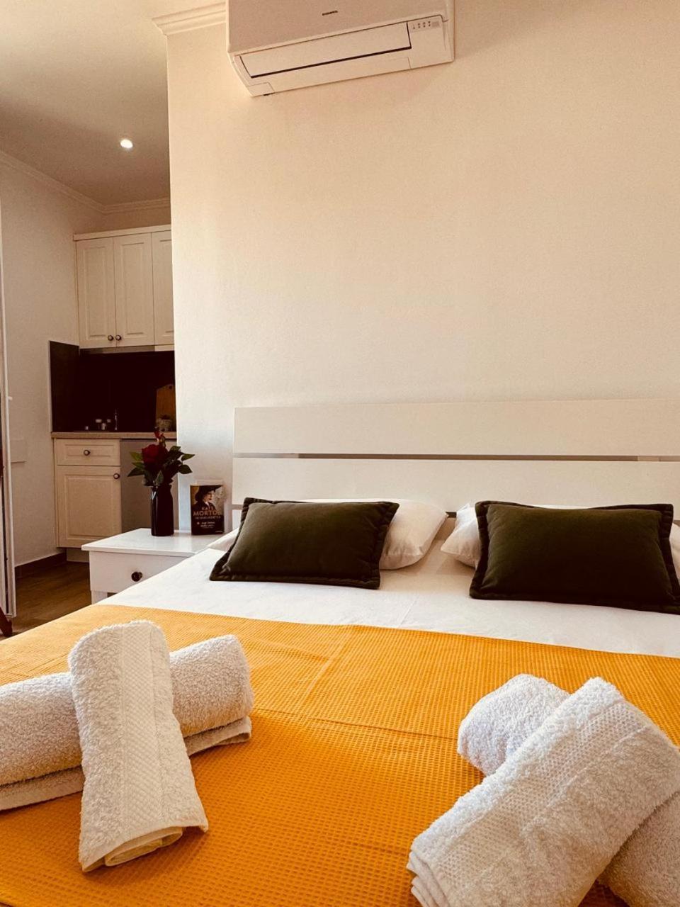 Orfeu Apartments Ksamil Kültér fotó