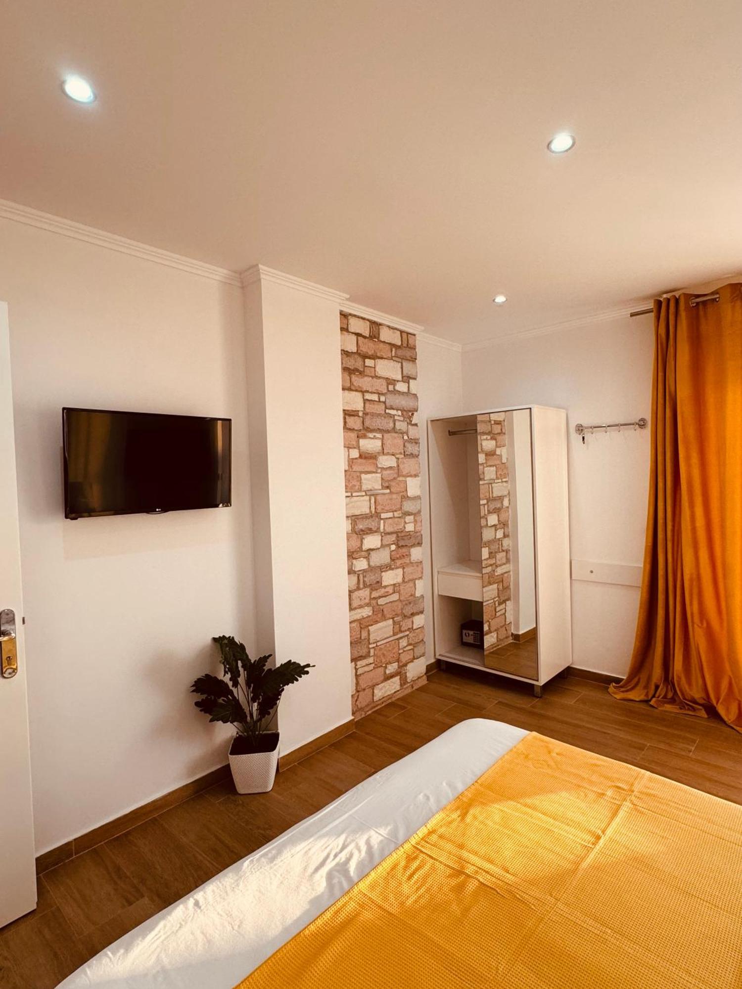 Orfeu Apartments Ksamil Kültér fotó